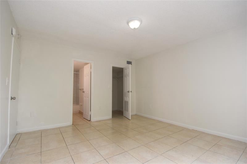 Image 17 of 36 For 1790 55th Ave  202