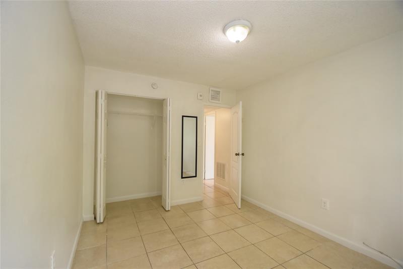 Image 29 of 36 For 1790 55th Ave  202