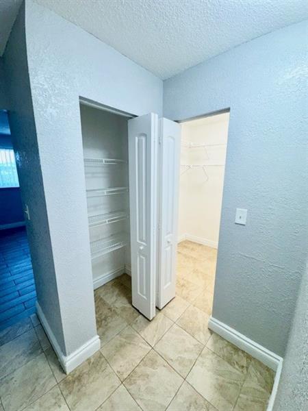 Image 11 of 32 For 5881 16th Pl  227
