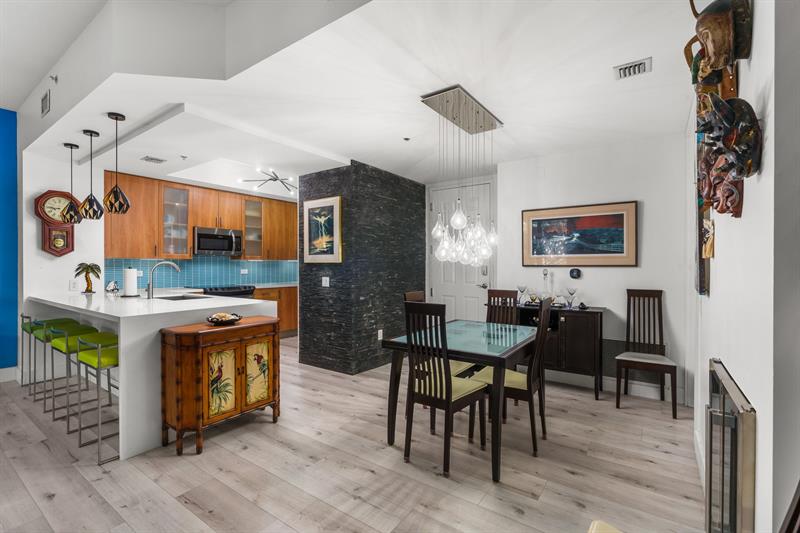 Image 13 of 65 For 2633 14th Ave  103