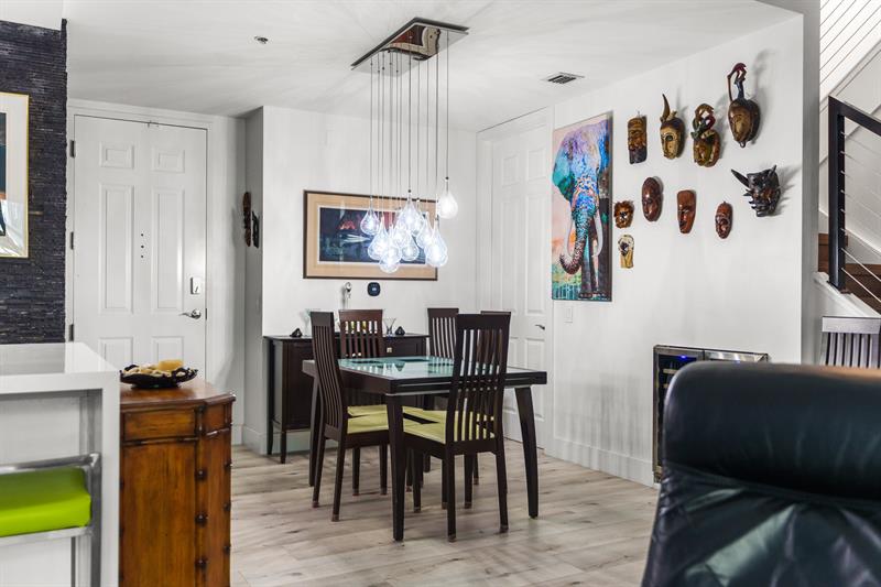 Image 14 of 65 For 2633 14th Ave  103
