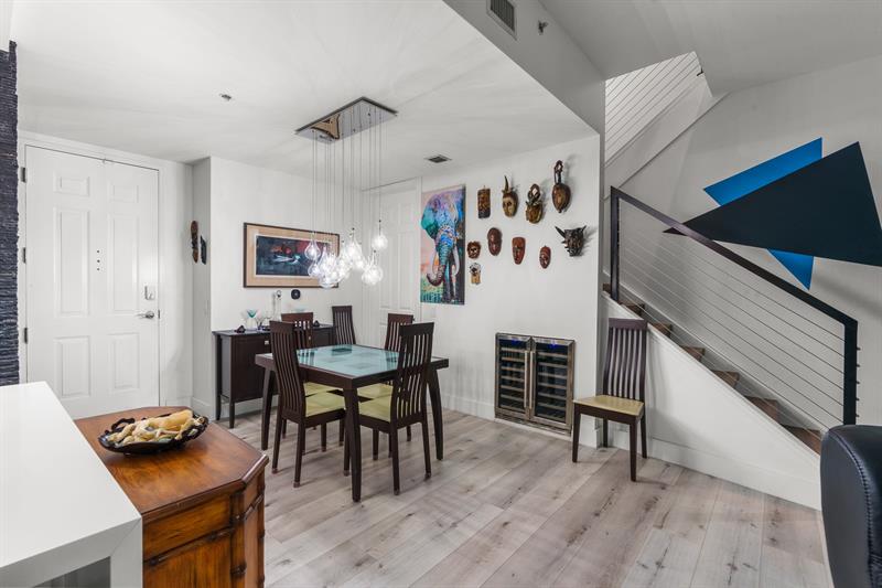 Image 15 of 65 For 2633 14th Ave  103