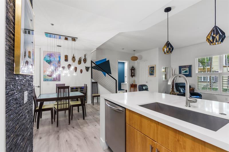Image 22 of 65 For 2633 14th Ave  103