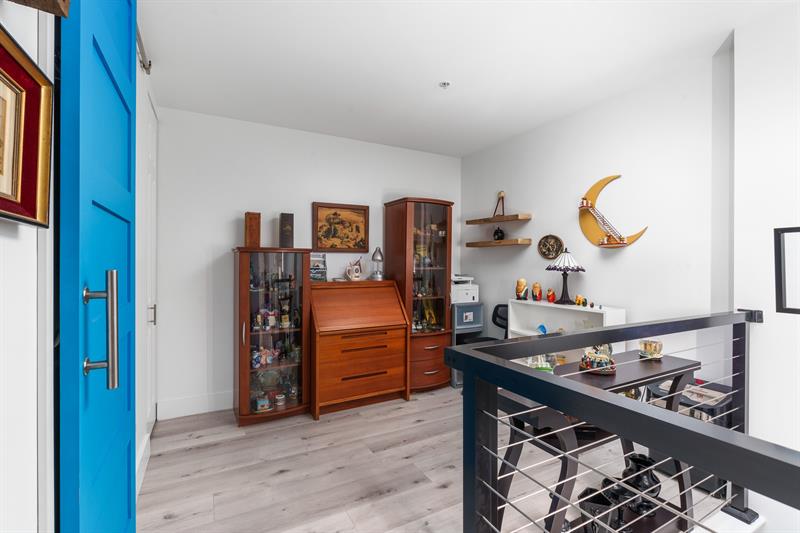 Image 26 of 65 For 2633 14th Ave  103
