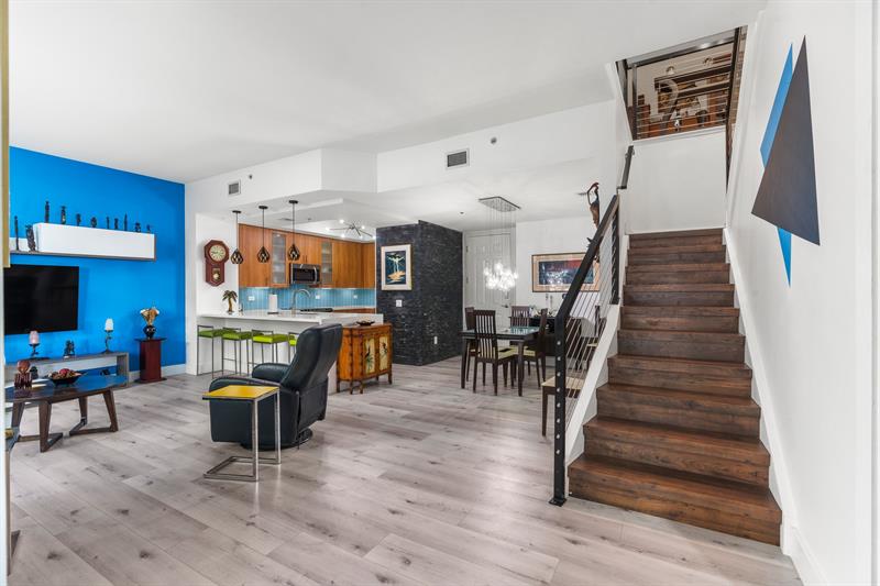 Image 4 of 65 For 2633 14th Ave  103