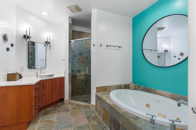 Image 42 of 65 For 2633 14th Ave  103