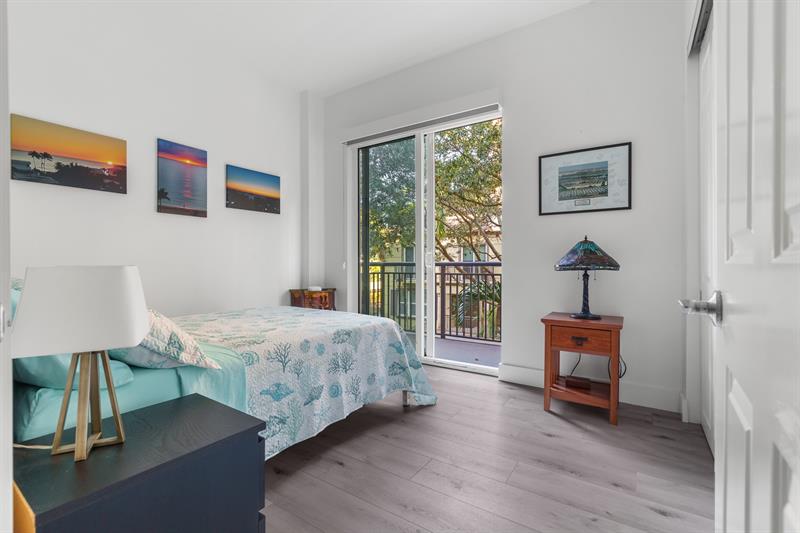 Image 45 of 65 For 2633 14th Ave  103