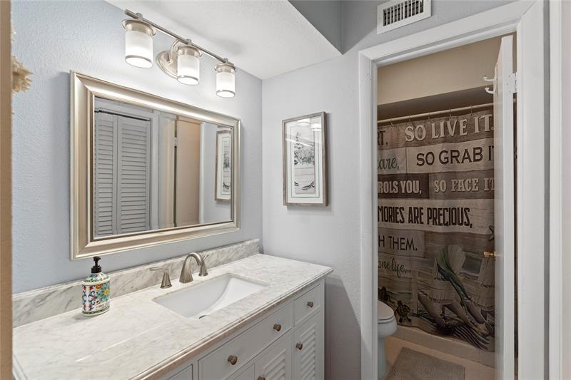 Image 12 of 25 For 10800 Waterberry Dr  10800