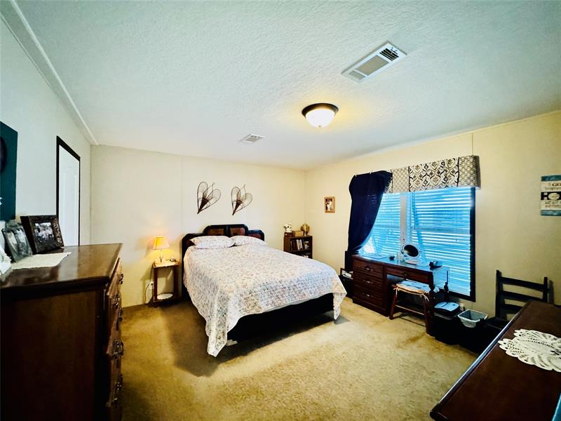 Image 11 of 33 For 4350 10th Ave