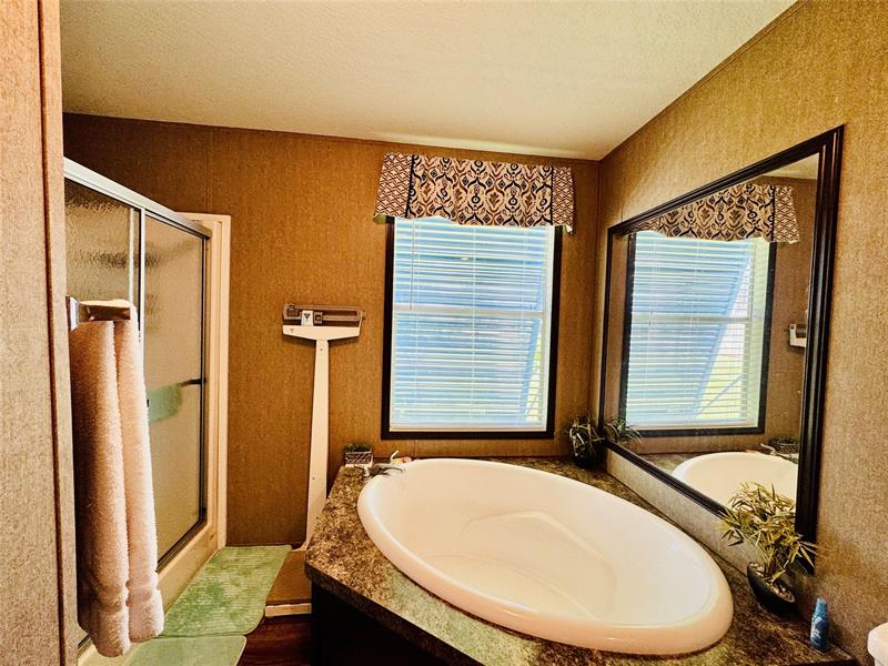 Image 16 of 33 For 4350 10th Ave