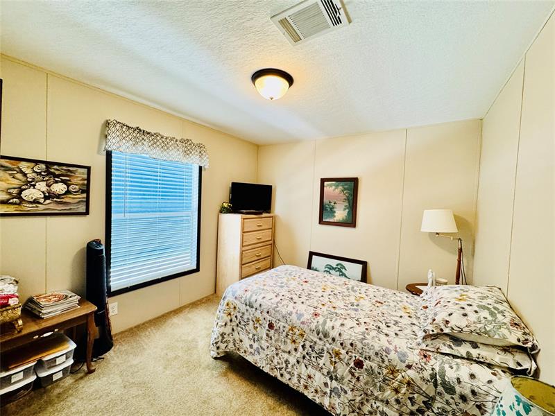 Image 23 of 33 For 4350 10th Ave