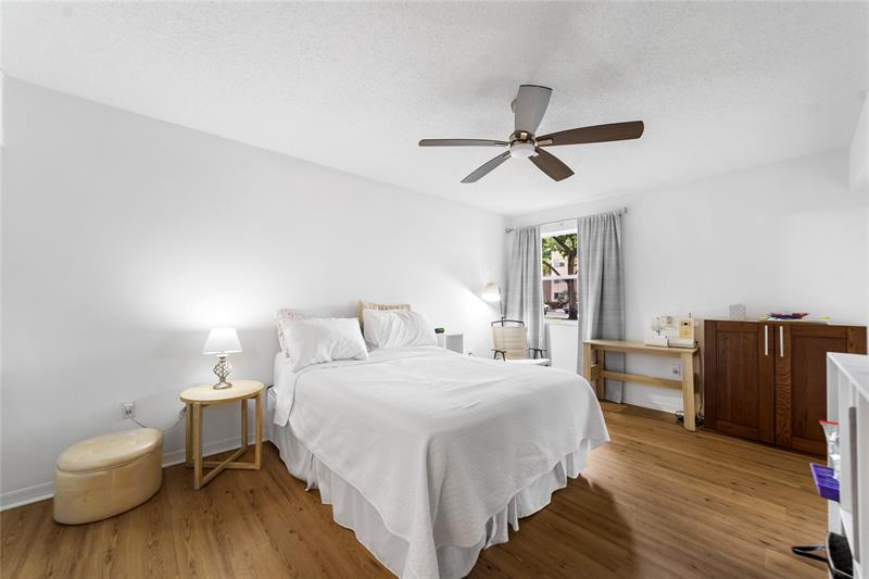 Image 16 of 35 For 7427 Devon Dr  108