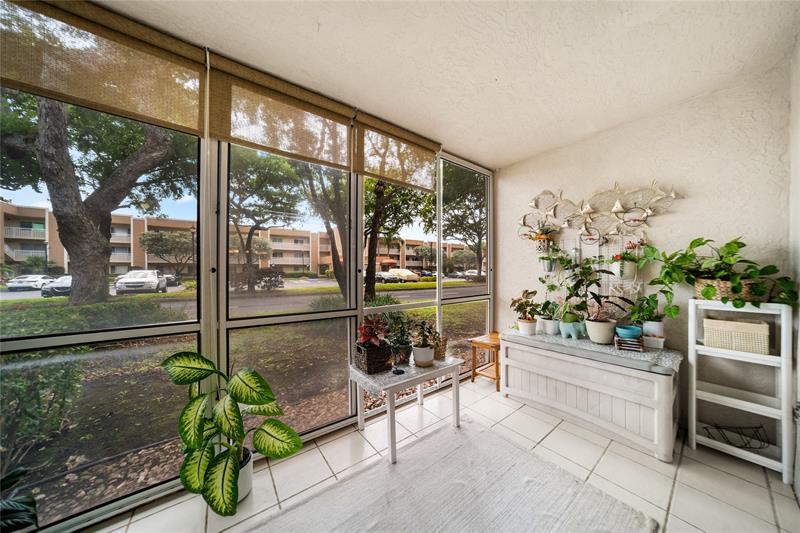Image 26 of 35 For 7427 Devon Dr  108