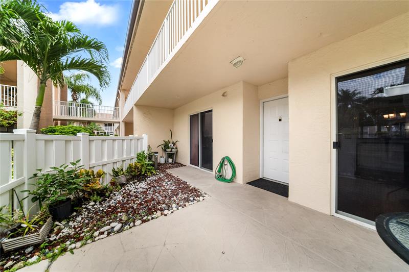 Image 31 of 35 For 7427 Devon Dr  108