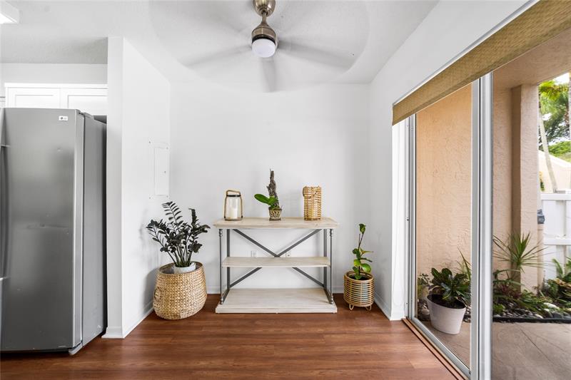 Image 6 of 35 For 7427 Devon Dr  108