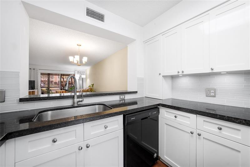 Image 8 of 35 For 7427 Devon Dr  108