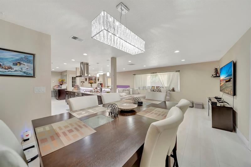 Image 18 of 56 For 6755 Curry Cir