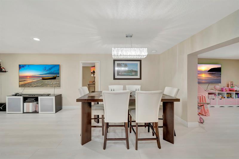 Image 21 of 56 For 6755 Curry Cir