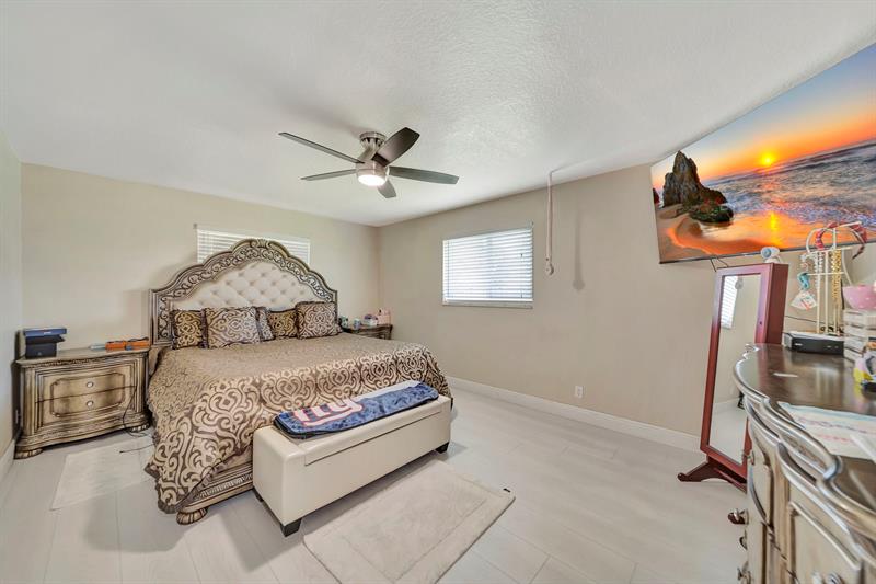 Image 29 of 56 For 6755 Curry Cir