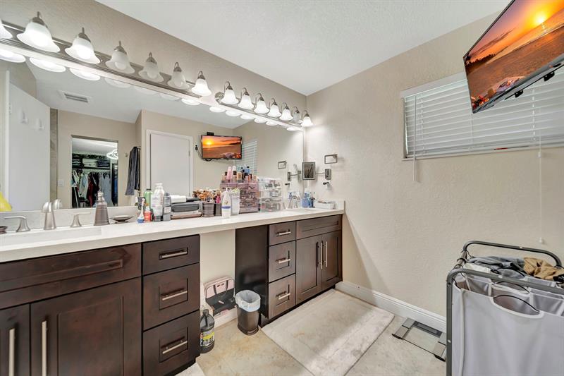 Image 33 of 56 For 6755 Curry Cir