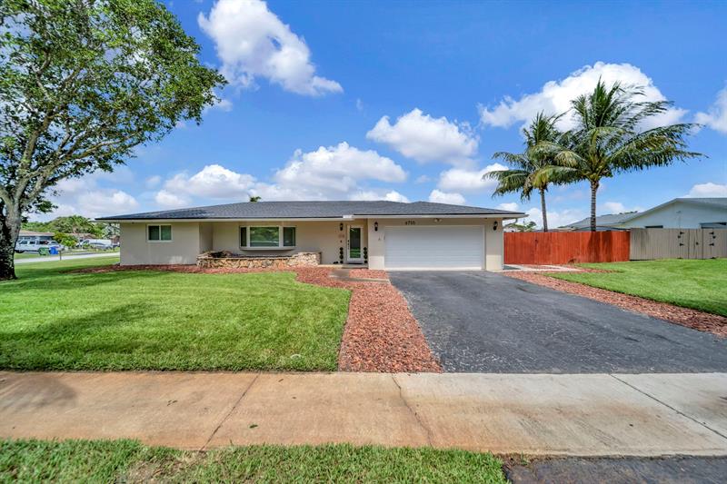 Image 7 of 56 For 6755 Curry Cir