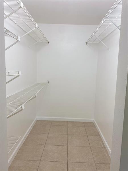 Image 9 of 21 For 1251 46th Ave  1505