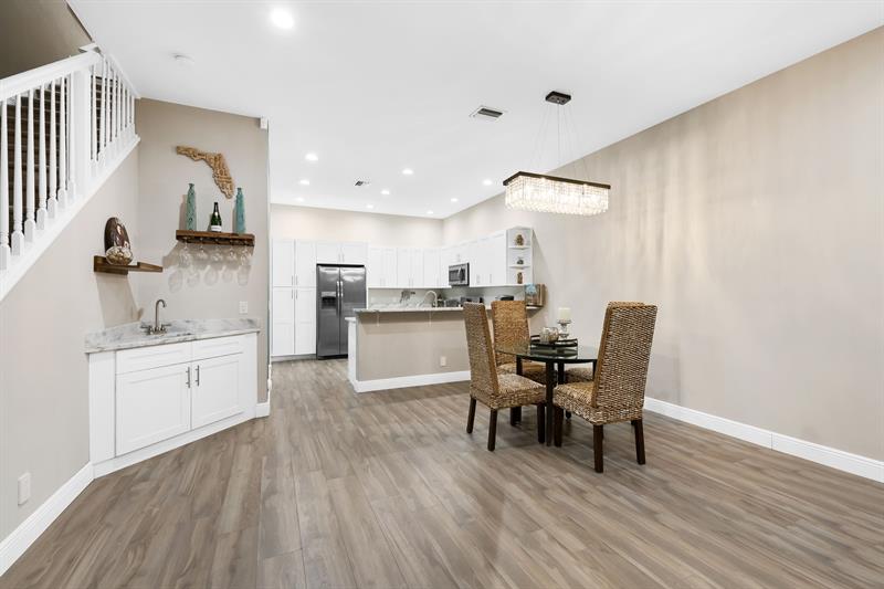 Image 6 of 28 For 919 17th Way