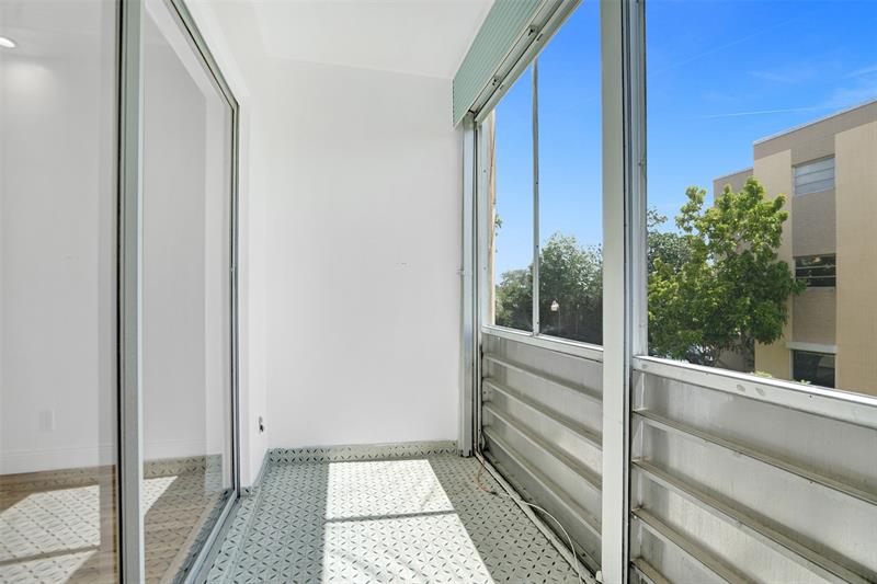 Image 17 of 61 For 251 Berkley Rd  203