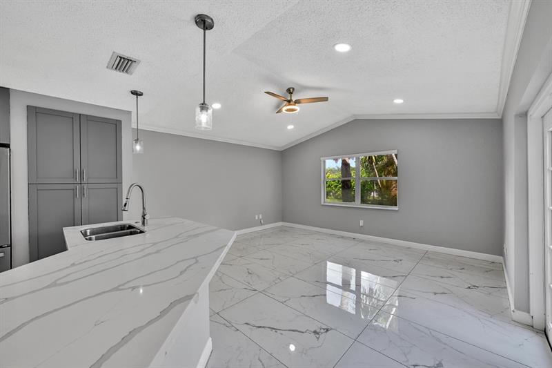 Image 11 of 52 For 1602 159th Ave