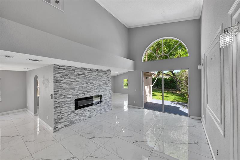 Image 4 of 52 For 1602 159th Ave
