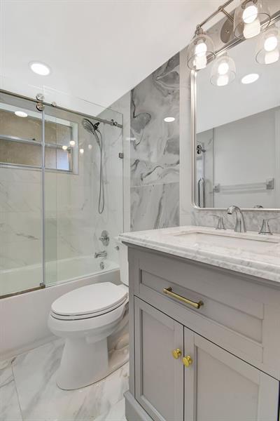 Image 15 of 37 For 9510 Seagrape Dr  201
