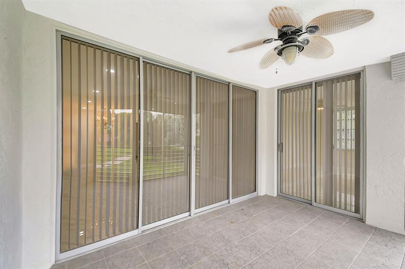 Image 29 of 37 For 9510 Seagrape Dr  201
