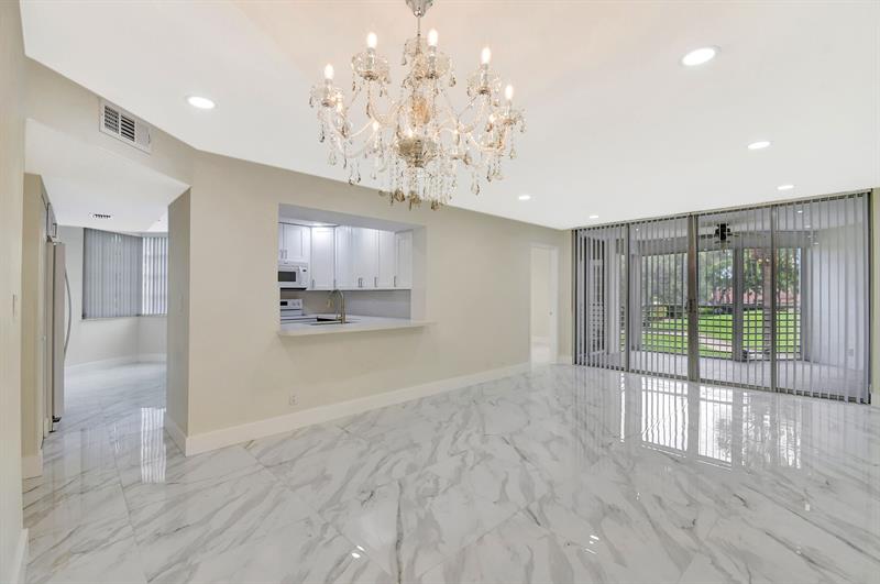 Image 6 of 37 For 9510 Seagrape Dr  201