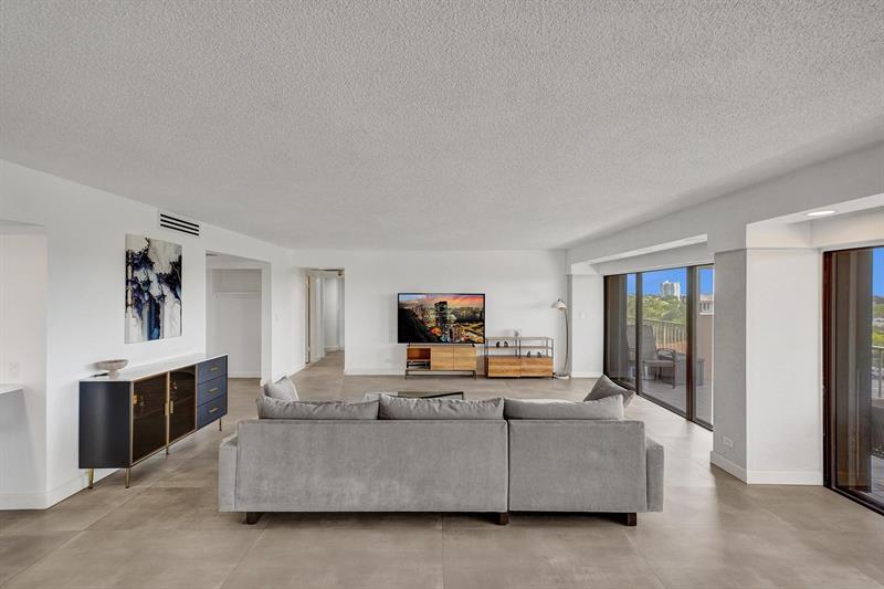 Image 30 of 72 For 1800 114th St  703
