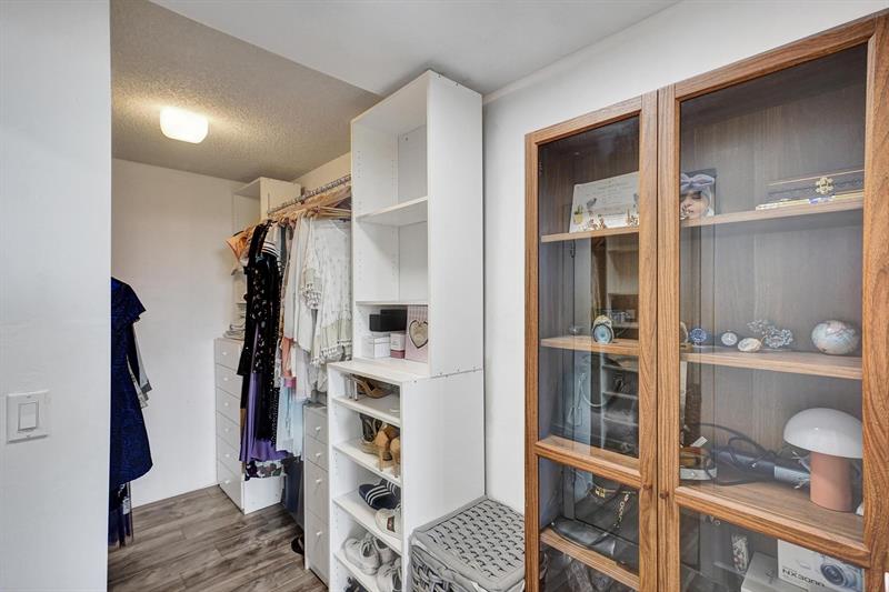 Image 54 of 72 For 1800 114th St  703