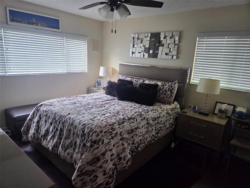 Image 16 of 23 For 9368 Belfort Cir  105