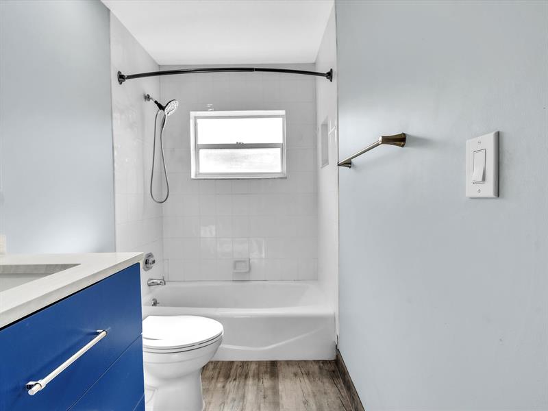Image 17 of 53 For 2630 13th St