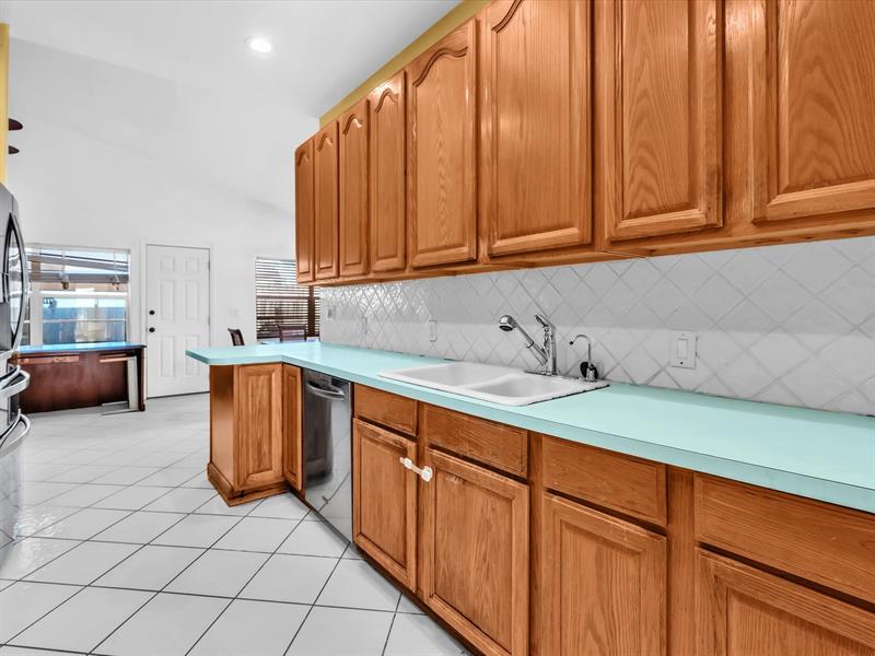 Image 29 of 53 For 2630 13th St