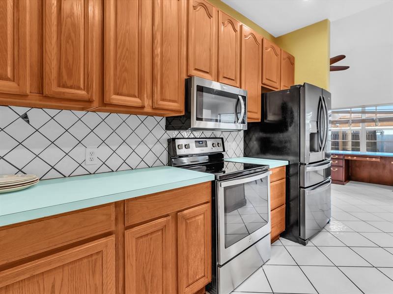 Image 30 of 53 For 2630 13th St