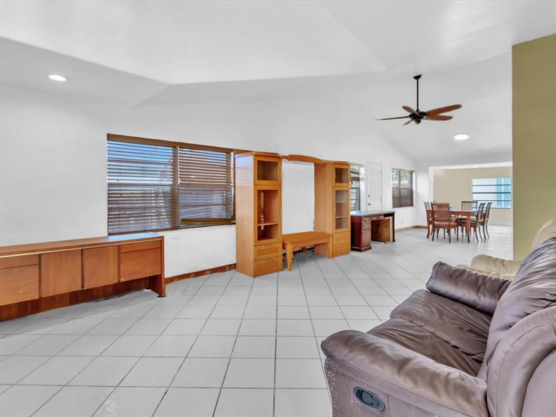 Image 7 of 53 For 2630 13th St