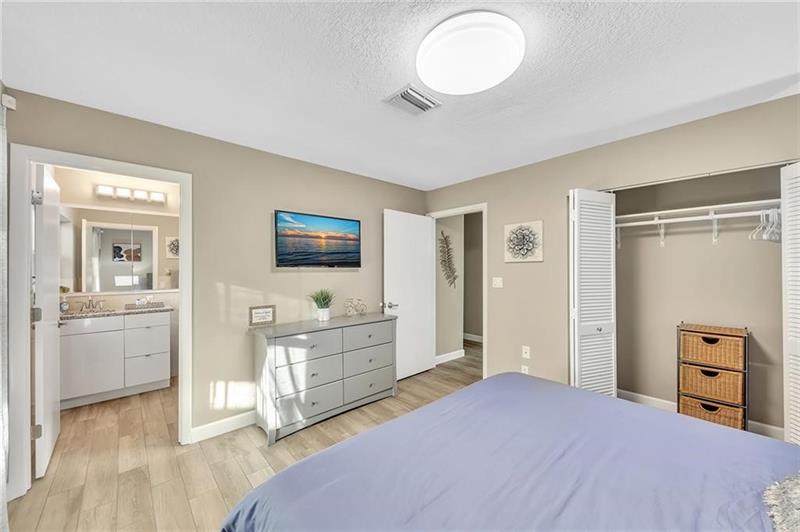 Image 8 of 18 For 60 45th Ct  