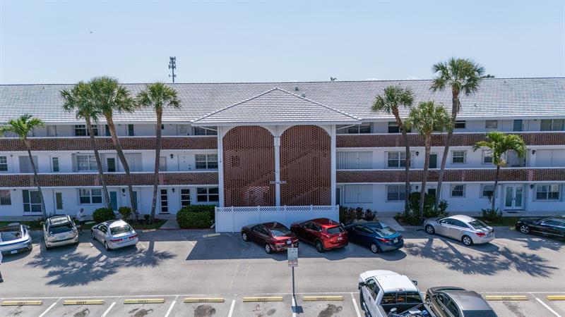 Details for 2050 39th St  307-e, Lighthouse Point, FL 33064