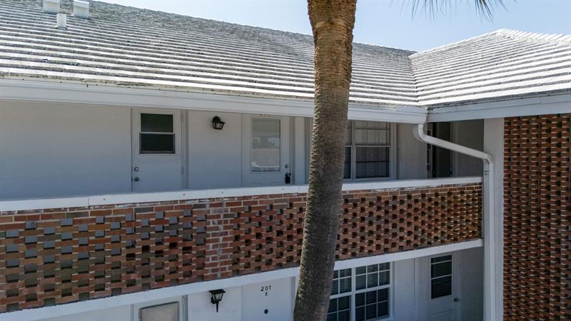 Image 45 of 46 For 2050 39th St  307-e