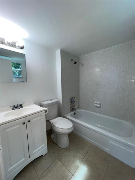 Image 18 of 29 For 117 Royal Park Drive  2a