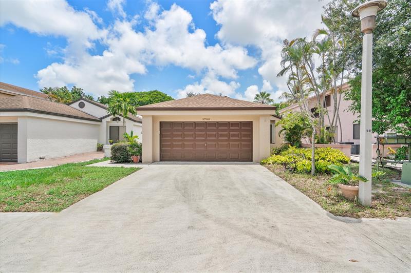 Details for 3700 19th St, Coconut Creek, FL 33066
