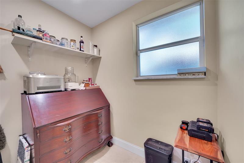 Image 36 of 97 For 1438 Fletcher St