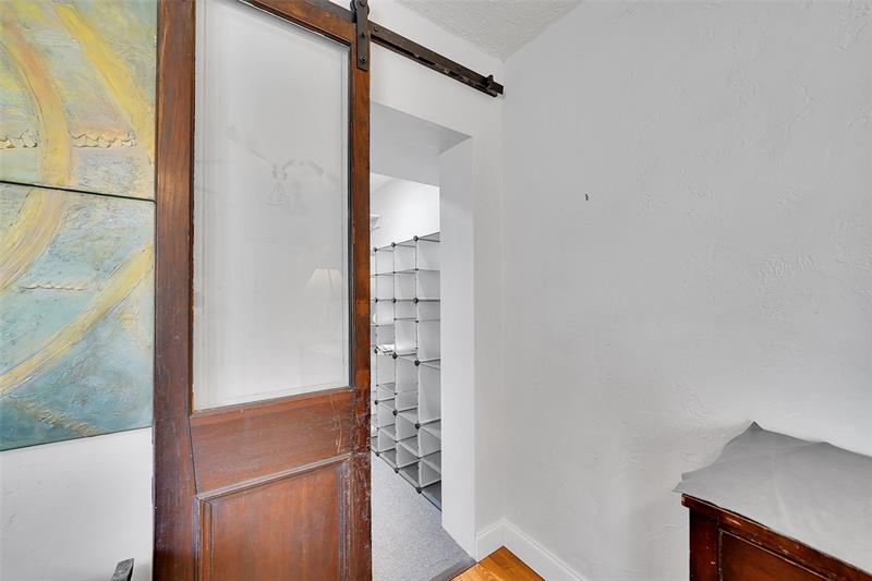 Image 42 of 97 For 1438 Fletcher St