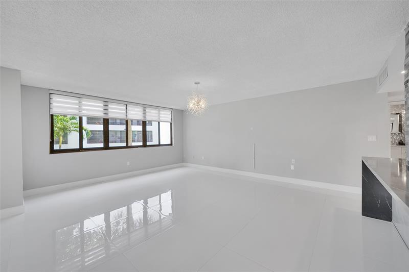 Image 16 of 42 For 1460 Sheridan St  17d