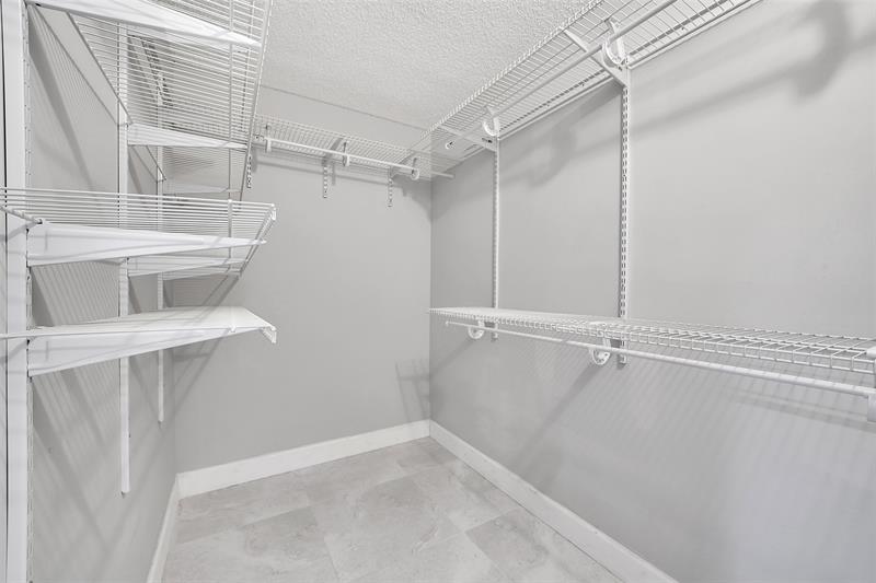 Image 26 of 42 For 1460 Sheridan St  17d