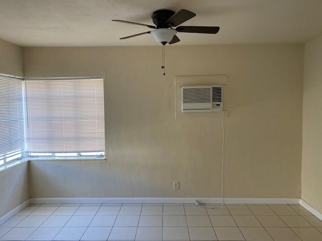 Image 11 of 11 For 1705 Moffett St  C